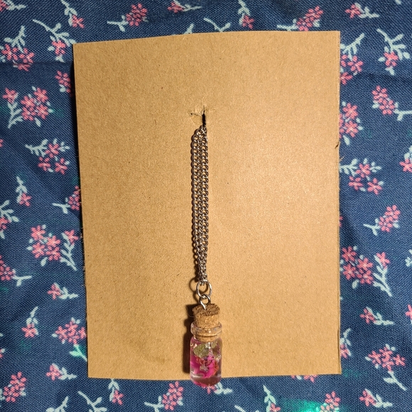 Floral Jar Necklace - Picture 6 of 6